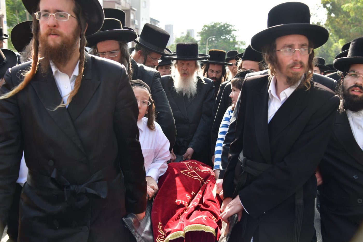 מסע הלוויית הרבנית מנאשכיז ע"ה