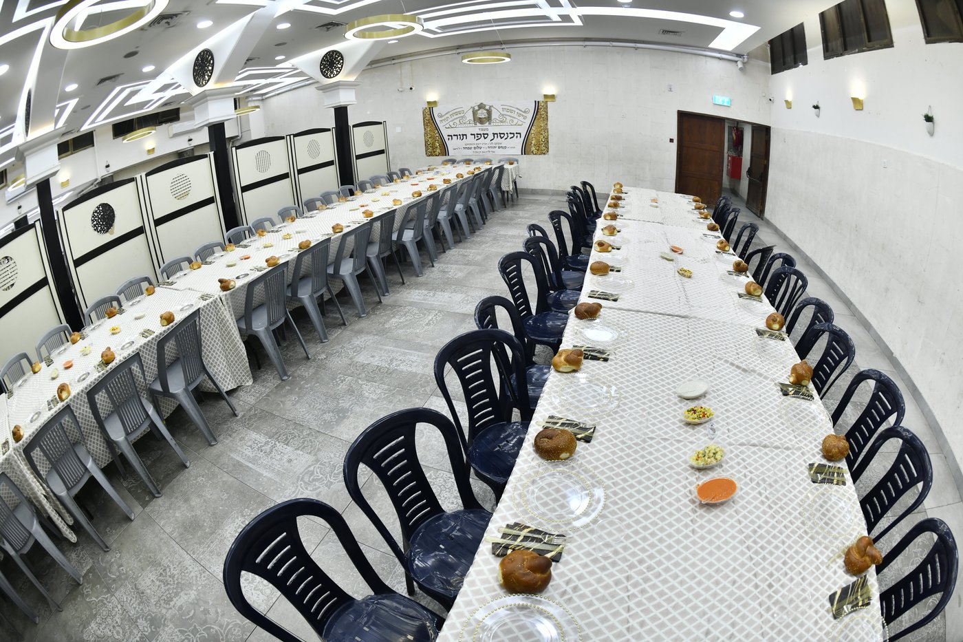 הכנסת ספר תורה לביהמ"ד ערלוי בב"ב