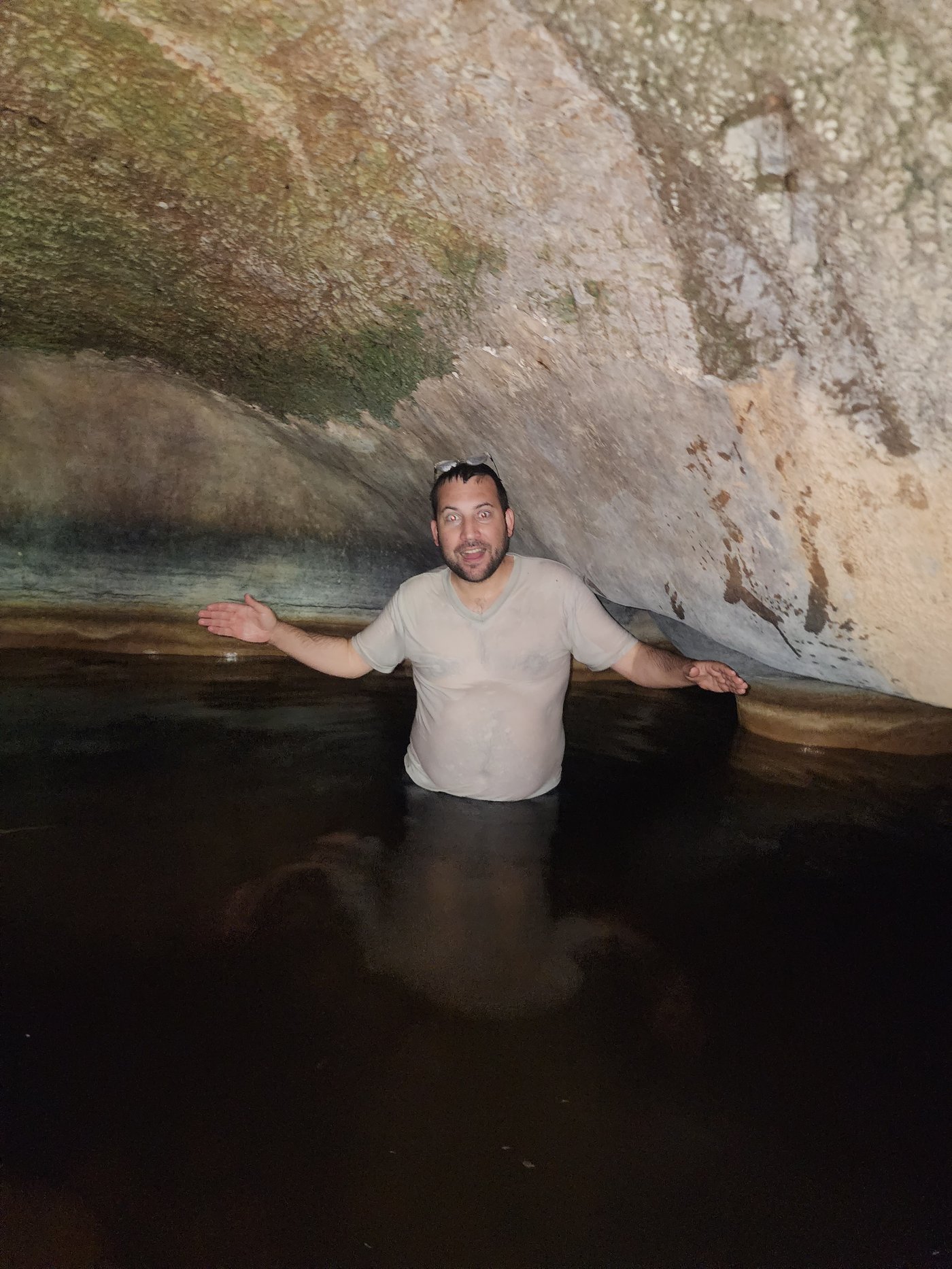 מעין עין לילית