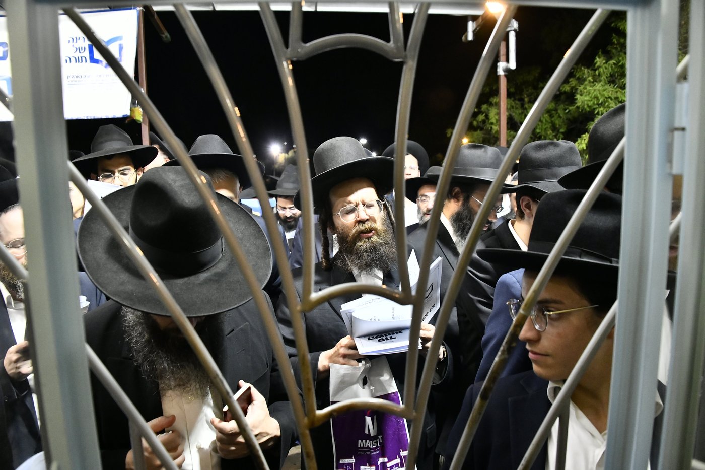 מעמד סגולת רינה של תורה למען אלפי הרווקים והרווקות בט"ו באב בעמוקה
