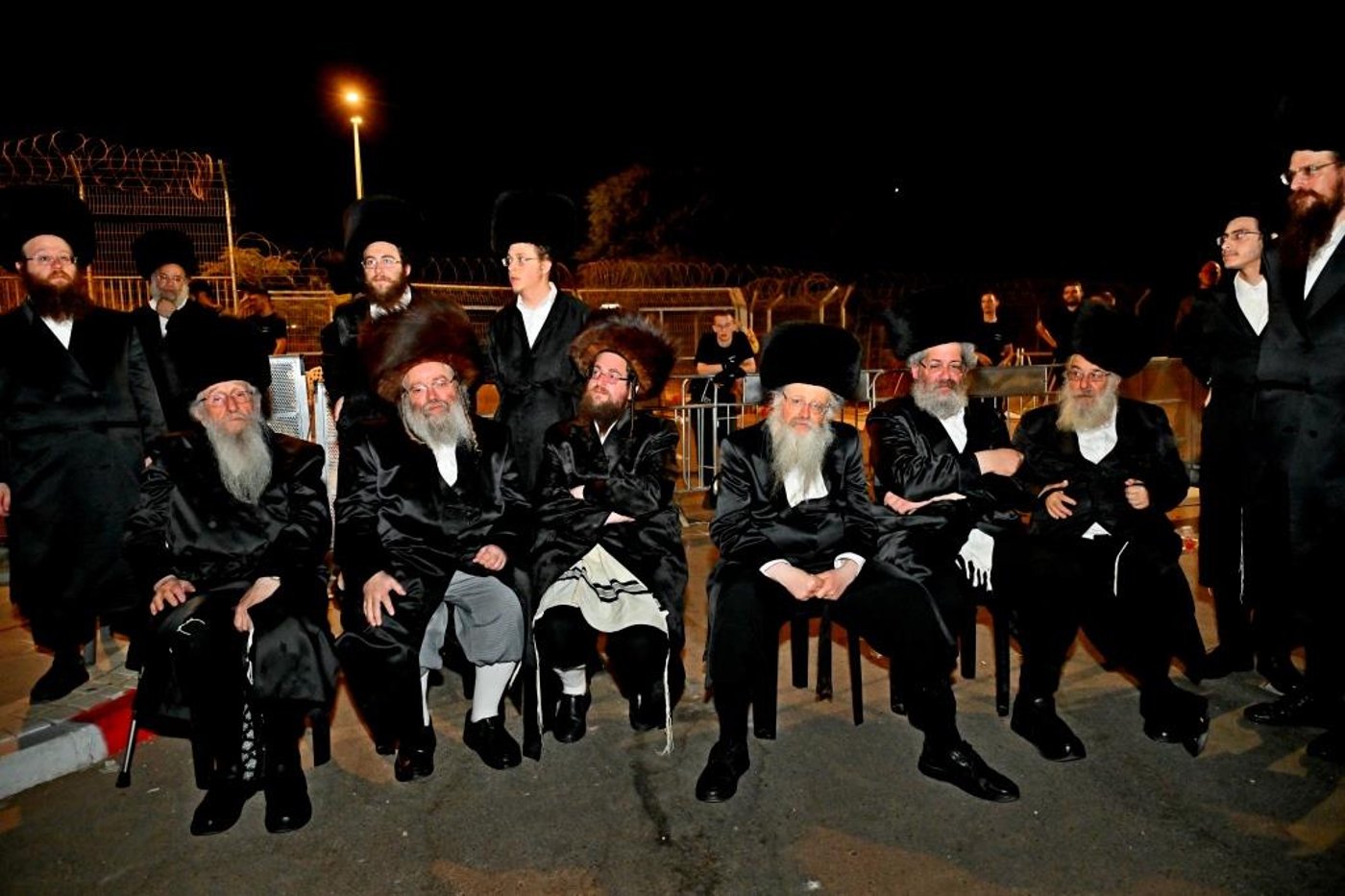 מחאת קהילות החסידים מול שערי כלא 10
