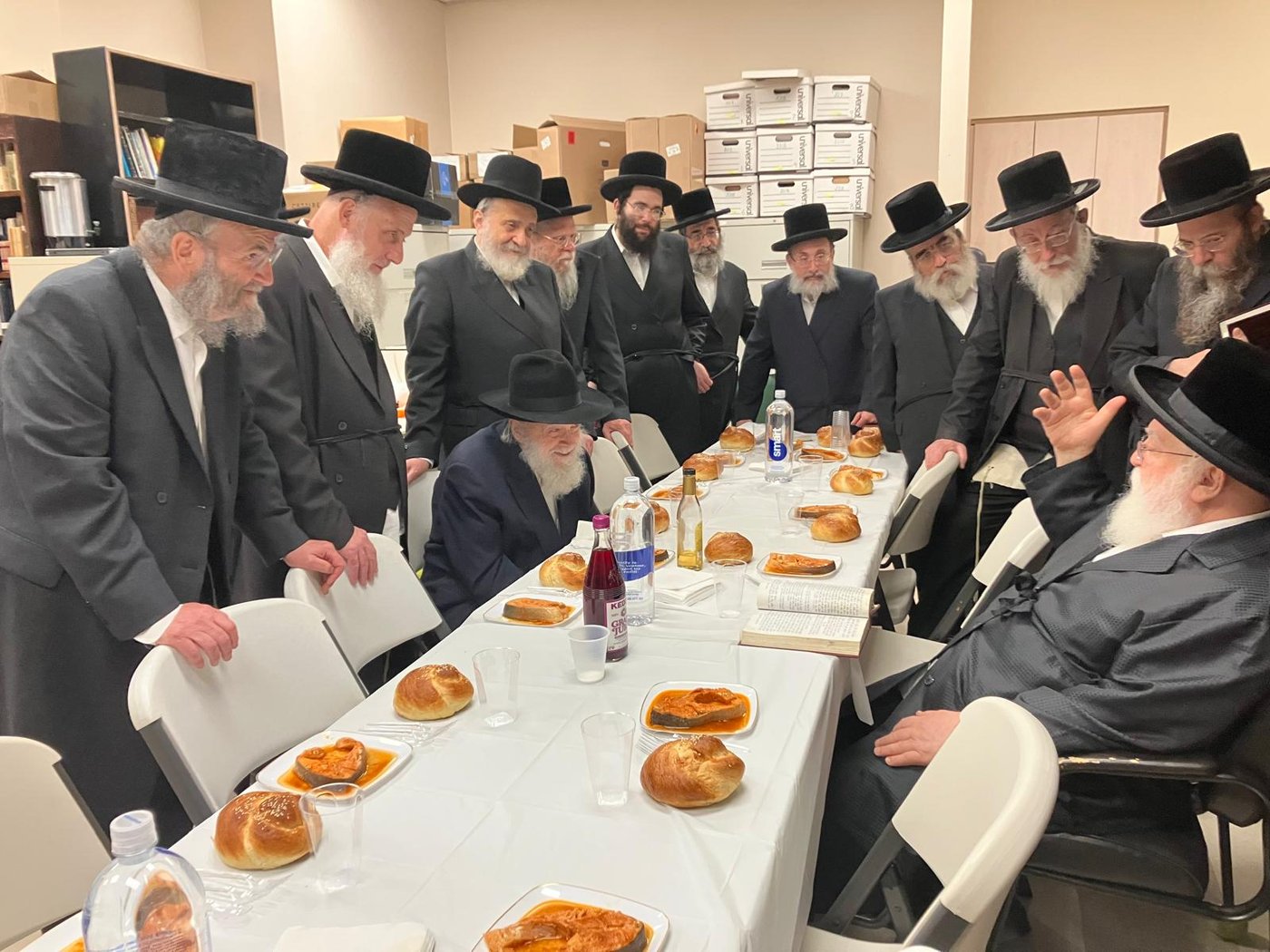 הרב שמעון וואלף קליין בסעודת הילולא כ"א אב בארה"ב