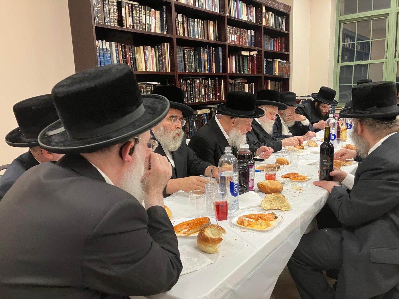 הרב שמעון וואלף קליין בסעודת הילולא כ"א אב בארה"ב