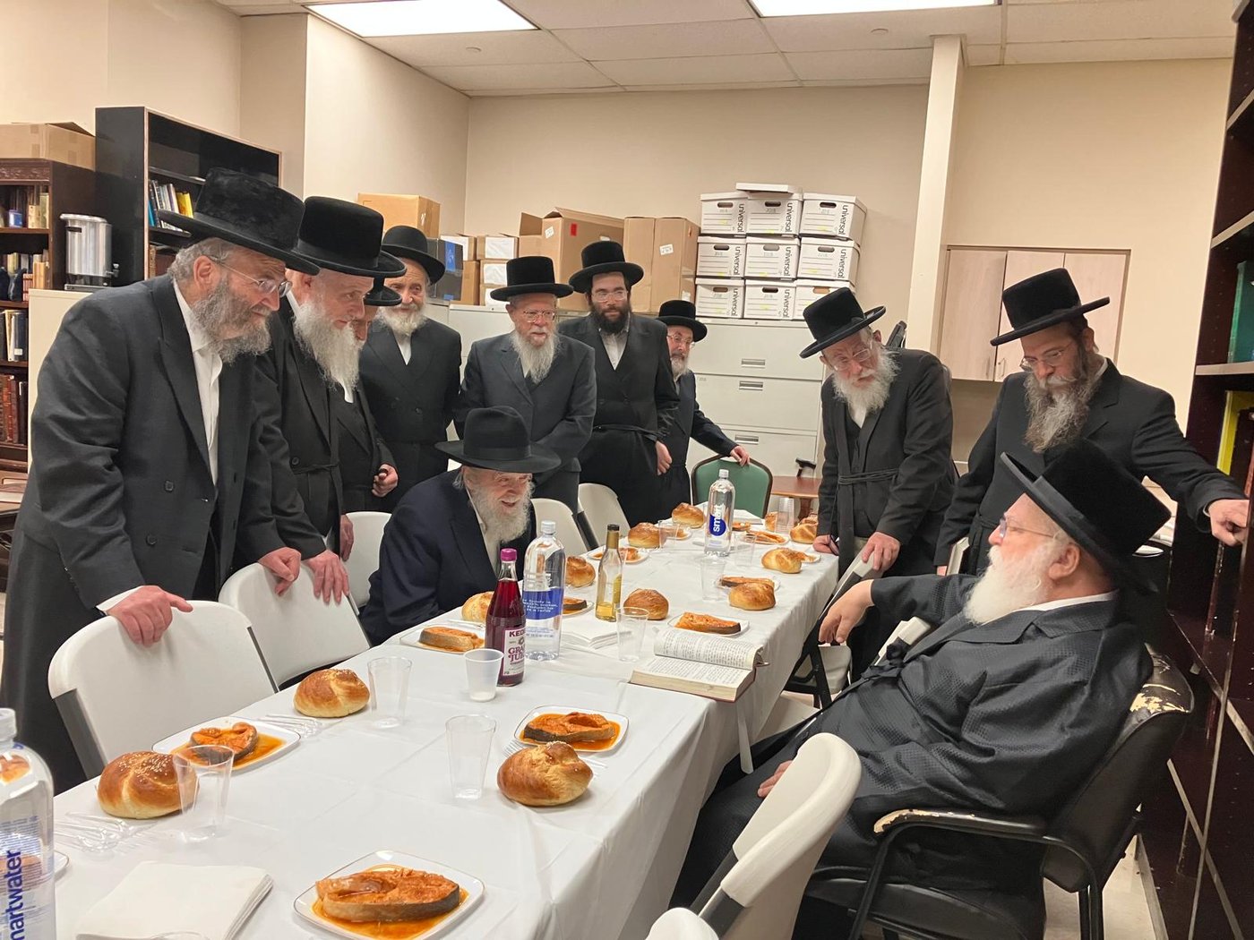 הרב שמעון וואלף קליין בסעודת הילולא כ"א אב בארה"ב