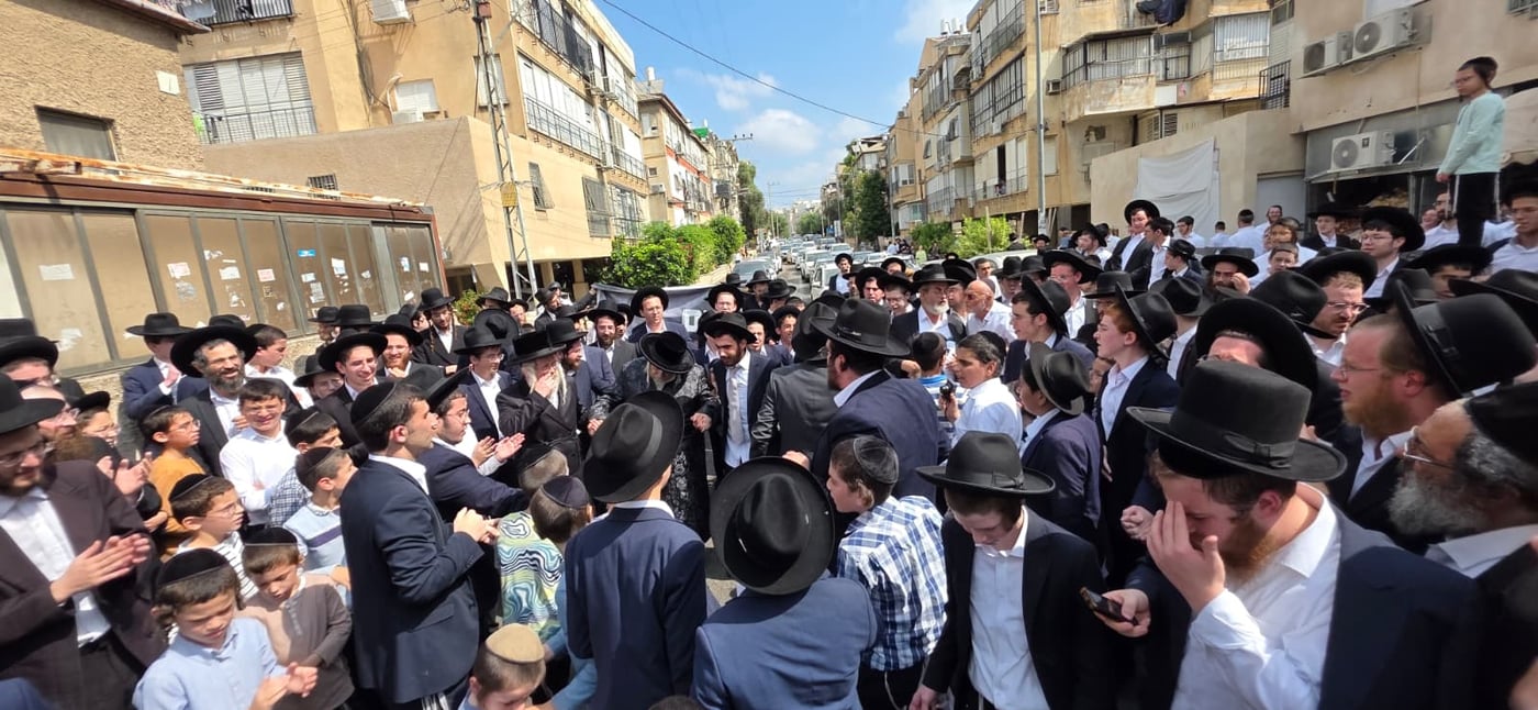 "אשרי העם שככה לו": קבלת פנים המונית לאסיר עולם התורה רפאל יצחקוב ששוחרר מהכלא הצבאי