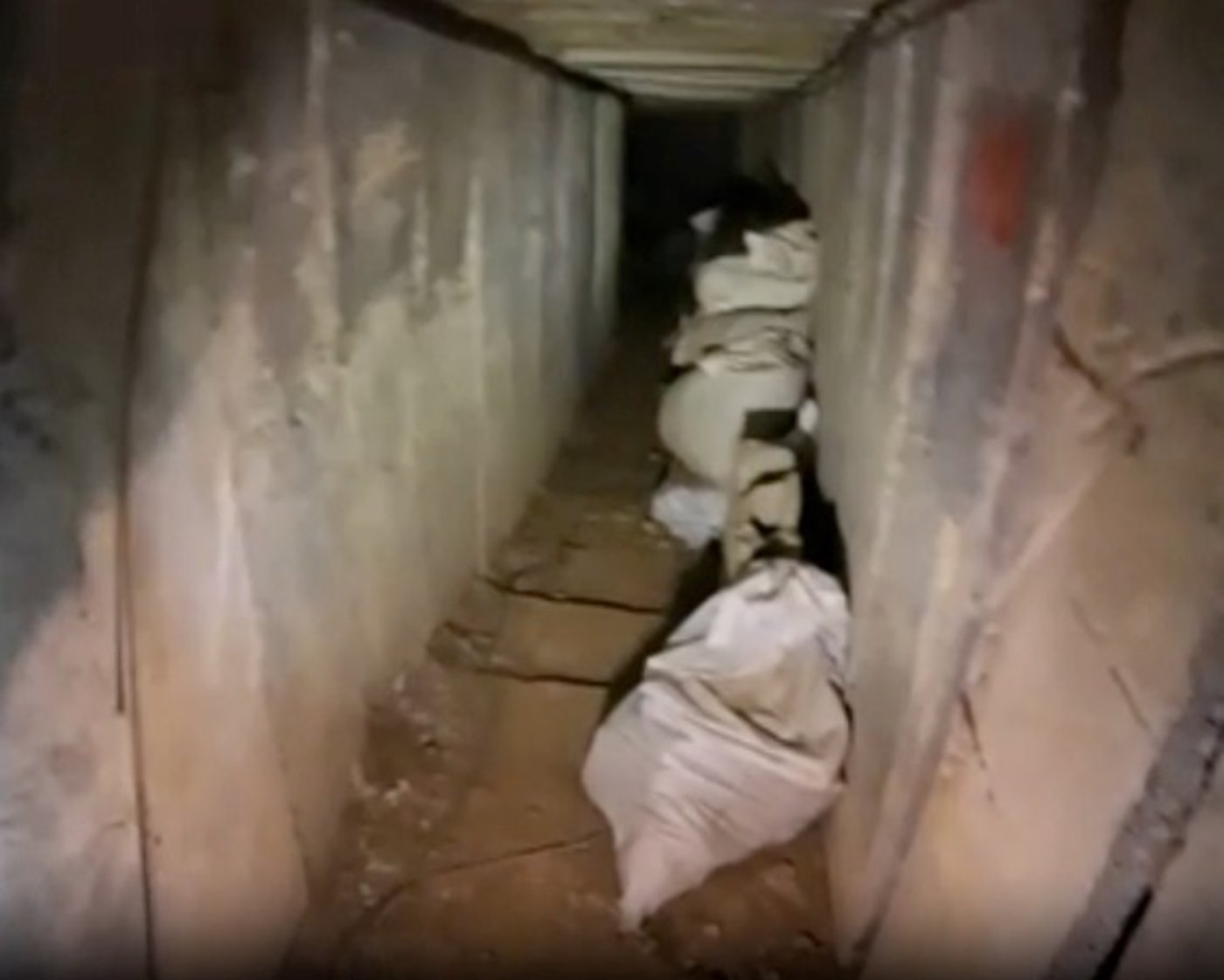 תיעוד מרהיב: צה"ל משמיד תוואי מנהרות ענק ברצועה - וחושף מתחמי שהייה למחבלים