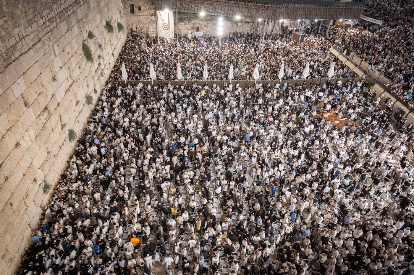 הסליחות הראשונות בכותל המערבי