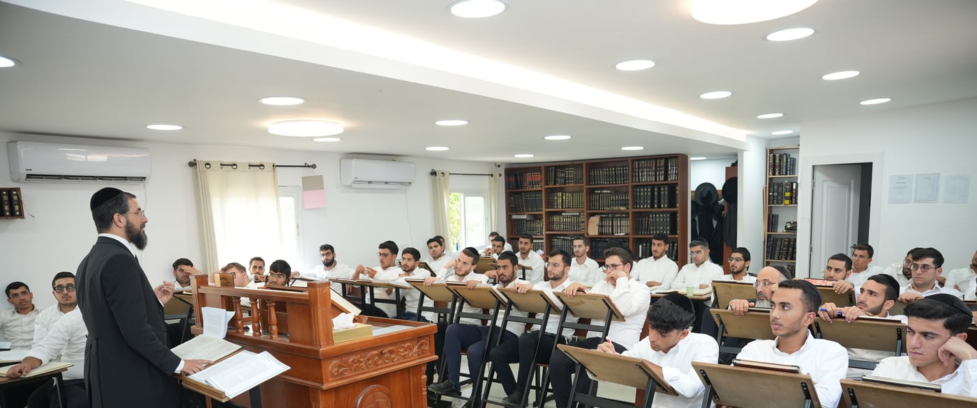 פתיחת הזמן בישיבת 'אמרי חכמה'