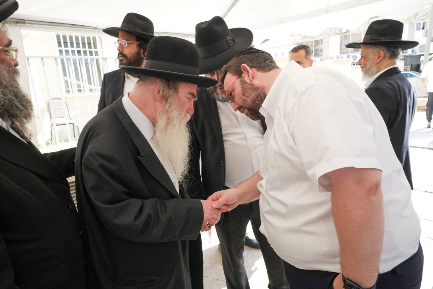 חנוכת המקווה בפתח תקווה על שמו של מנהיג 'בני תורה' הגר"א דויטש זצ"ל