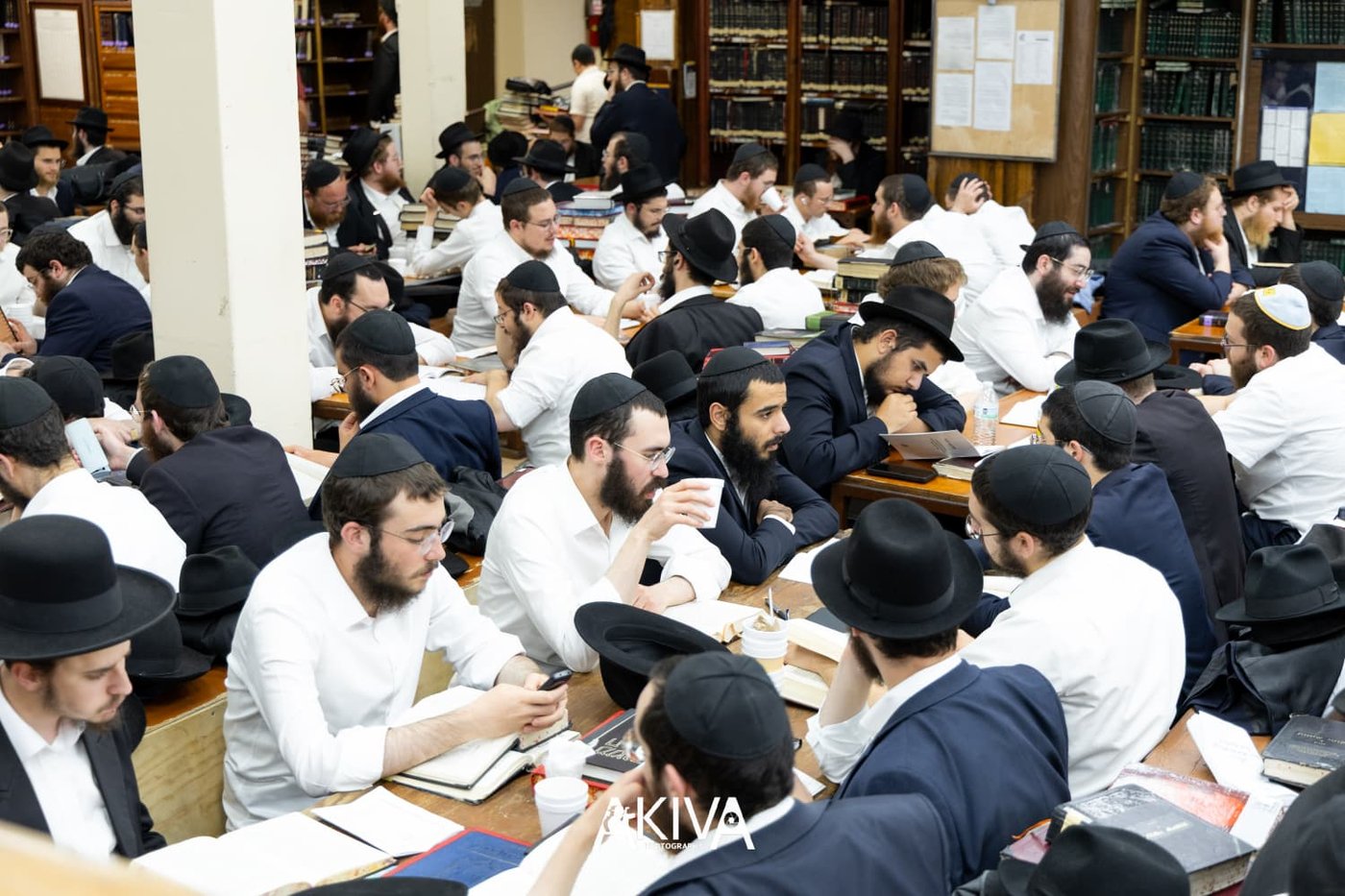 עם טביעת אצבע בכניסה לחדר אוכל: כך תלמידי חב"ד מישראל פתחו שנה בניו יורק