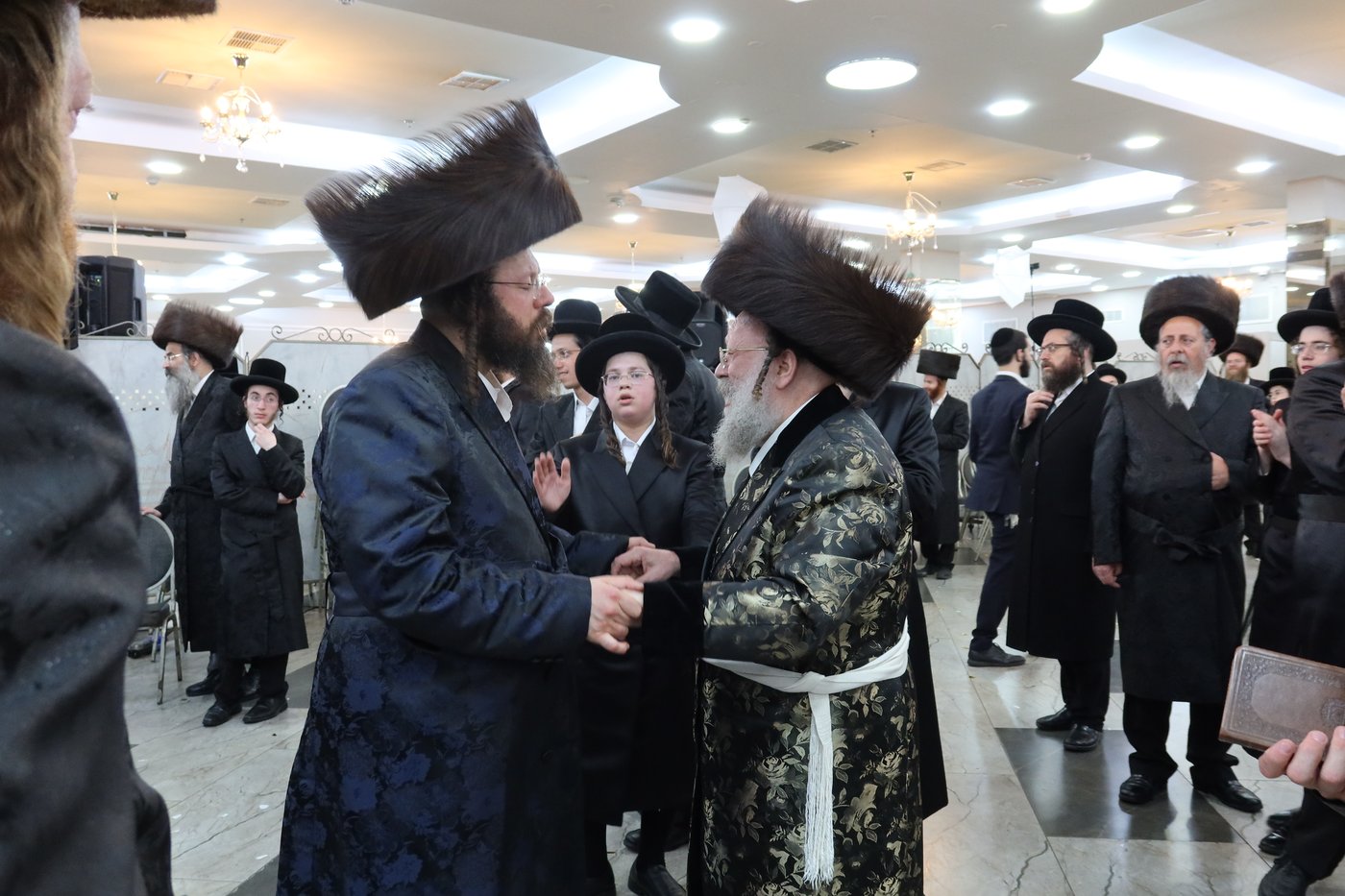 שמחת נישואי נכד האדמו"ר מנאדבורנה באניא