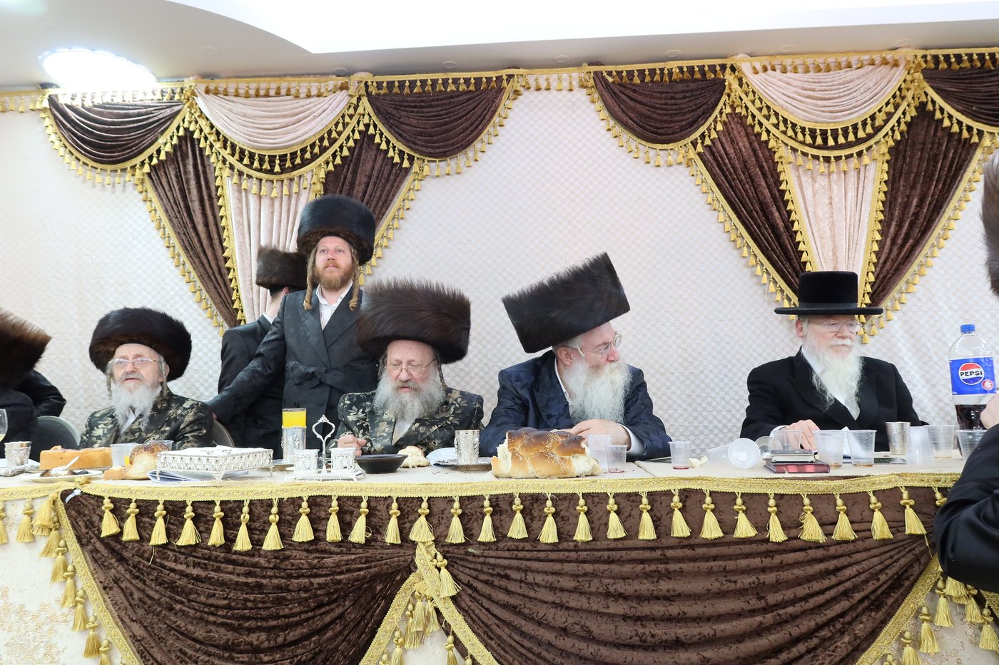 שמחת נישואי נכד האדמו"ר מנאדבורנה באניא