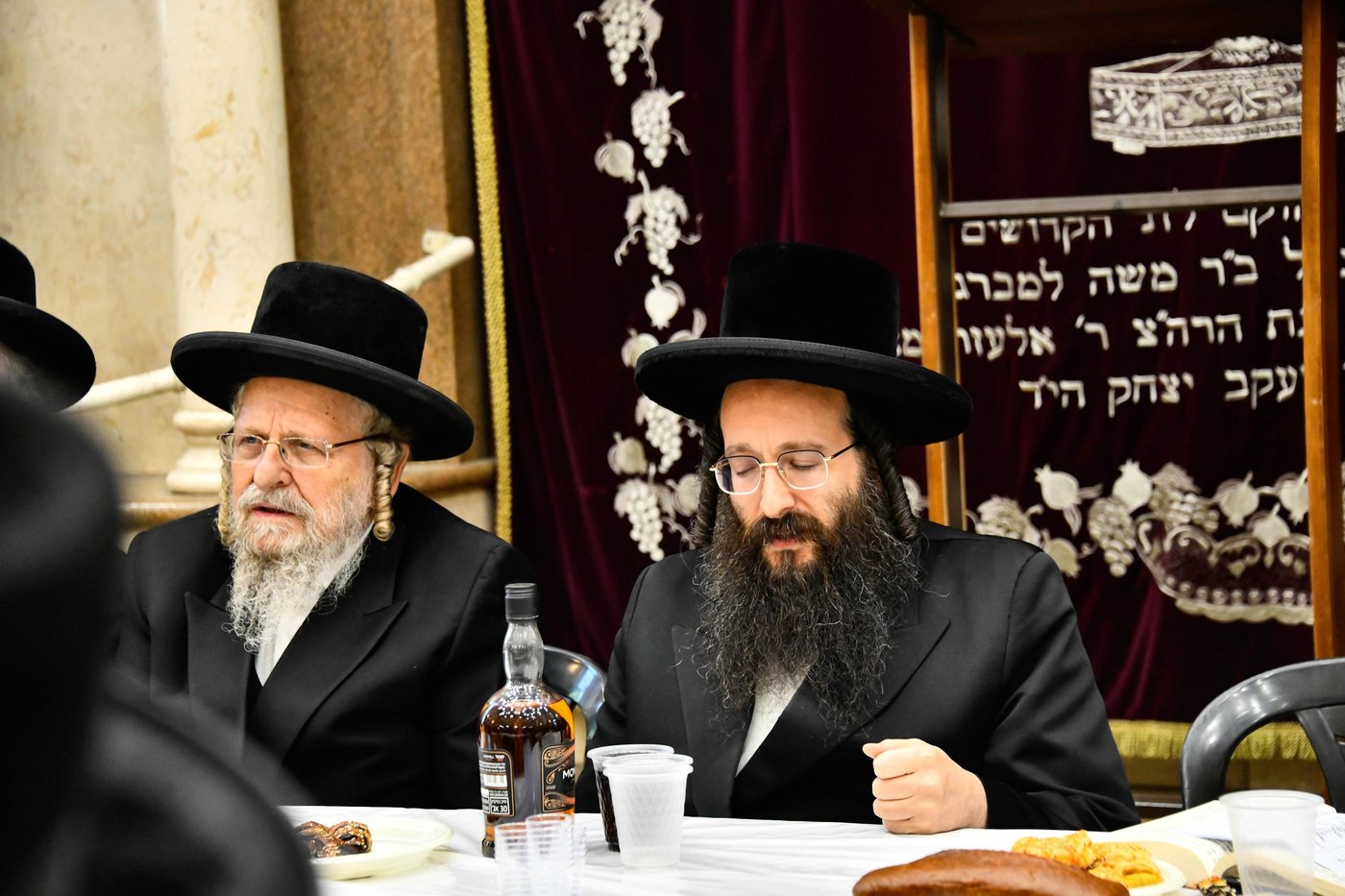 הרה"צ רבי חיים שלום הלברשטאם בביקור בישיבת באבוב בבת ים
