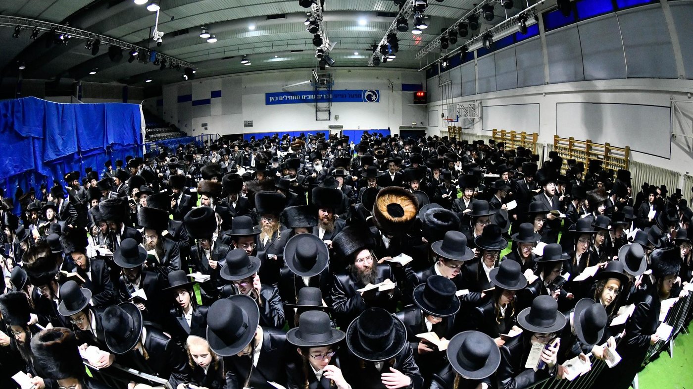סליחות ראשונות בחצה"ק אלכסנדר