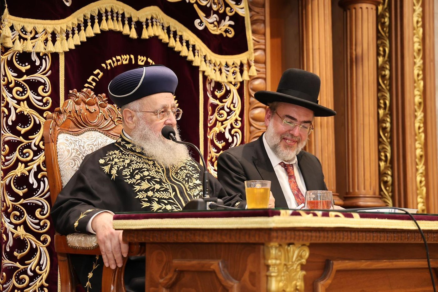 הראשל"צ הגר"י יוסף בחנוכת הבית בהיכל מרן