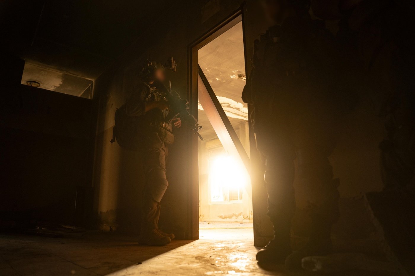 הלוחמים מחסלים מחבלים בשטח; חיל האוויר תוקף מטרות טרור