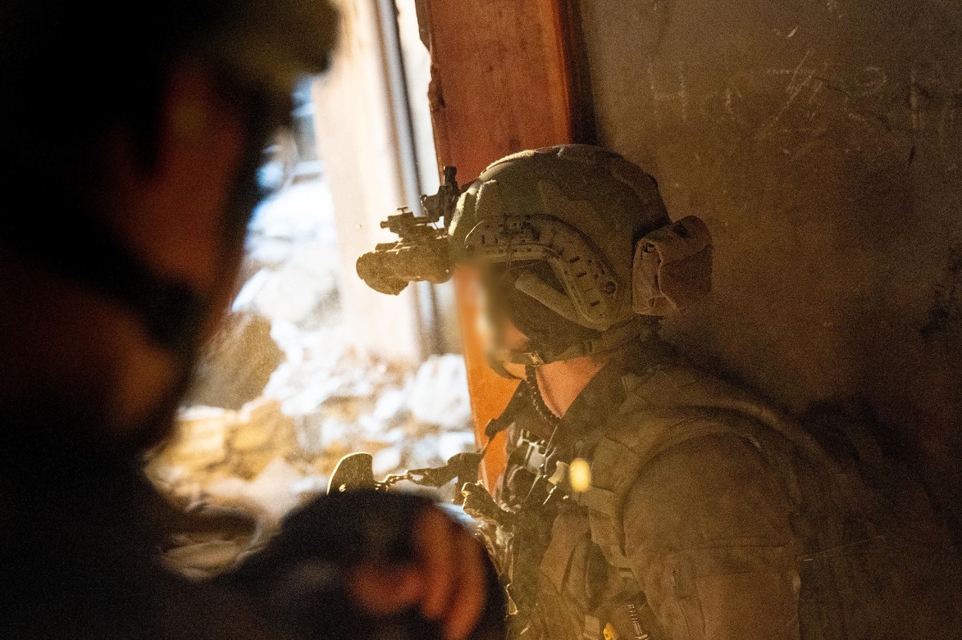 הלוחמים מחסלים מחבלים בשטח; חיל האוויר תוקף מטרות טרור