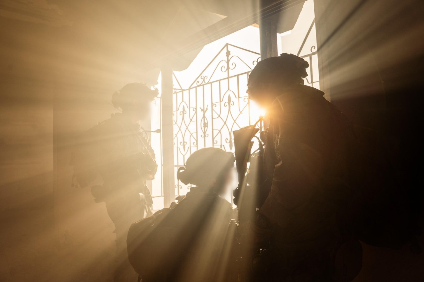 הלוחמים מחסלים מחבלים בשטח; חיל האוויר תוקף מטרות טרור