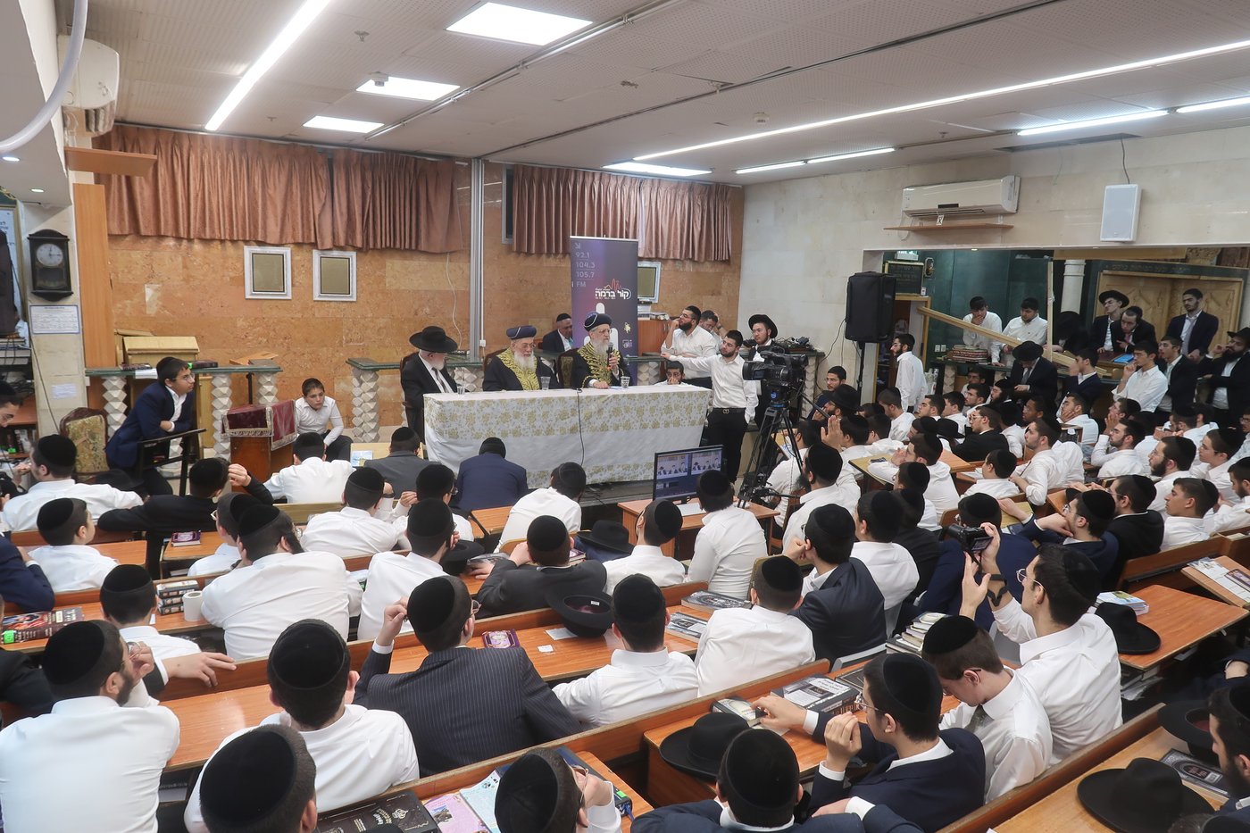 הראשלצי"ם הגר"ד יוסף והגרש"מ עמאר בכסא רחמים