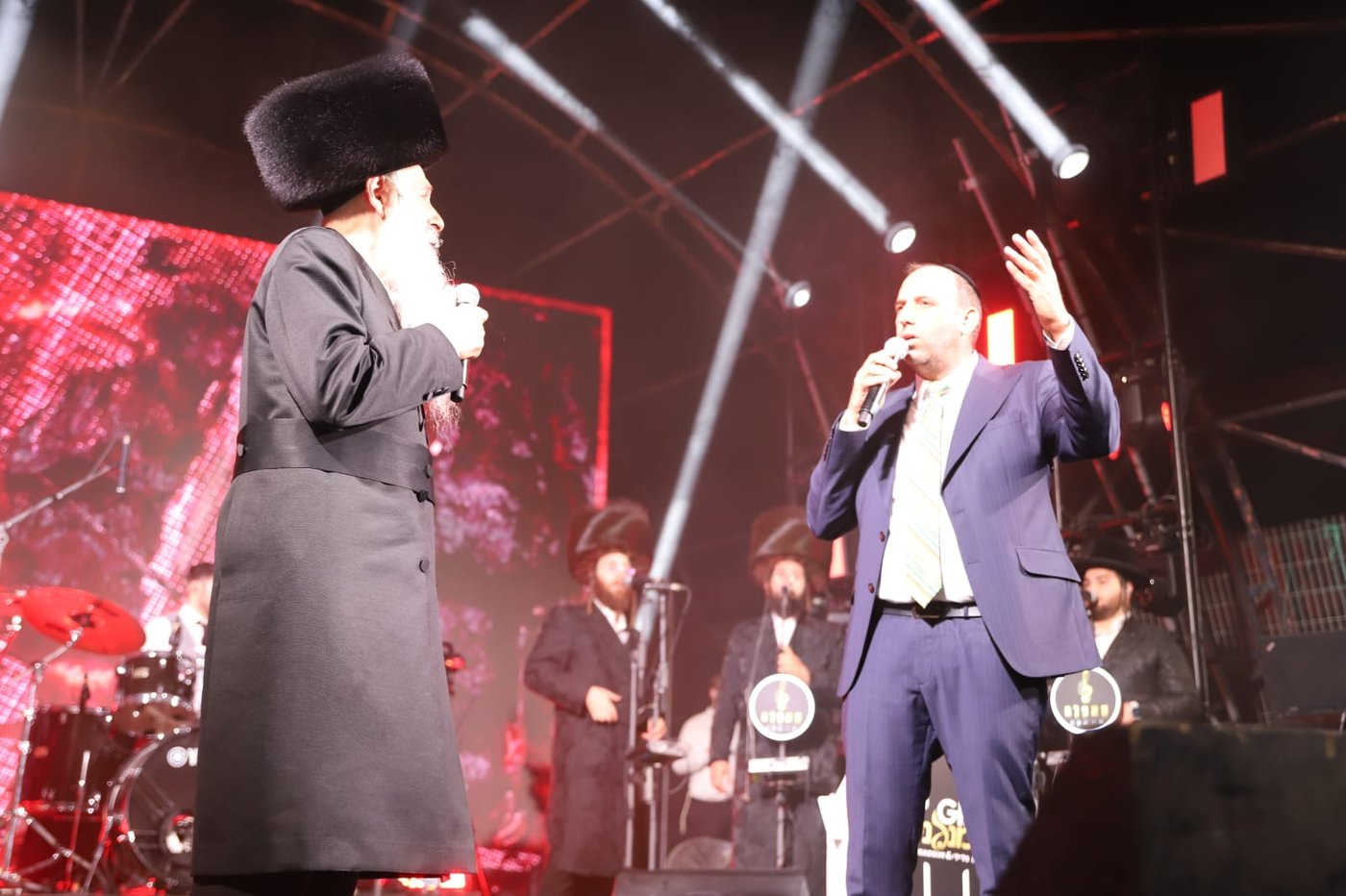 MBD בהופעה שנה שעברה בבית שמש עם ראש העיר גרינברג