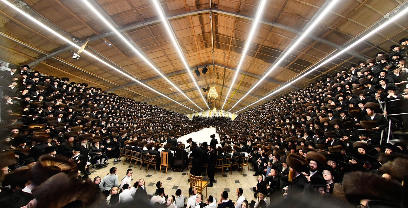 האדמו"ר מבעלזא בטיש חוה"מ סוכות