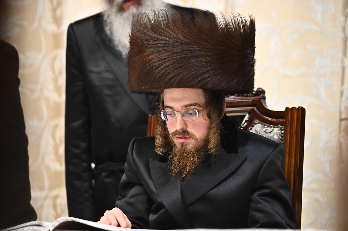 האדמו"ר מסאדיגורה בטיש חוה"מ סוכות