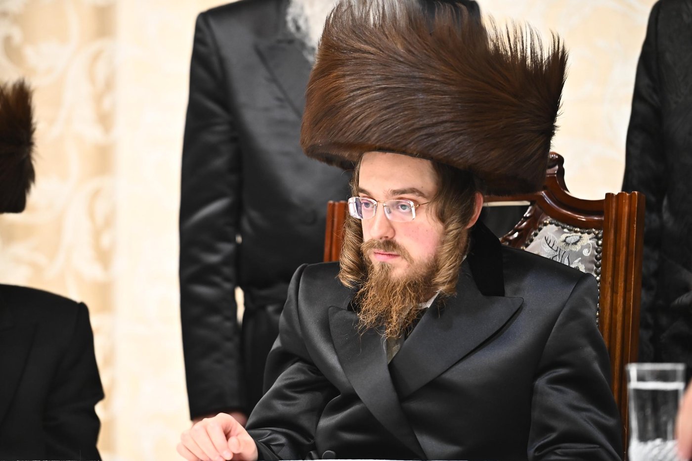 האדמו"ר מסאדיגורה בטיש חוה"מ סוכות
