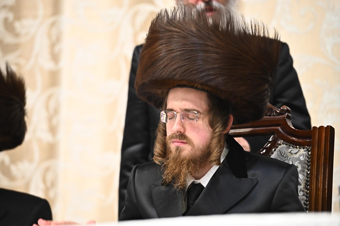 האדמו"ר מסאדיגורה בטיש חוה"מ סוכות