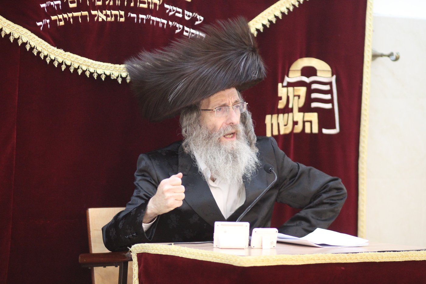 הגה"צ רבי אלימלך בידרמן בשיעור תורה בחוה"מ סוכות