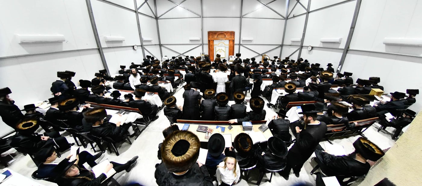 ליל הושענא רבה בחצה"ק זוטשקא