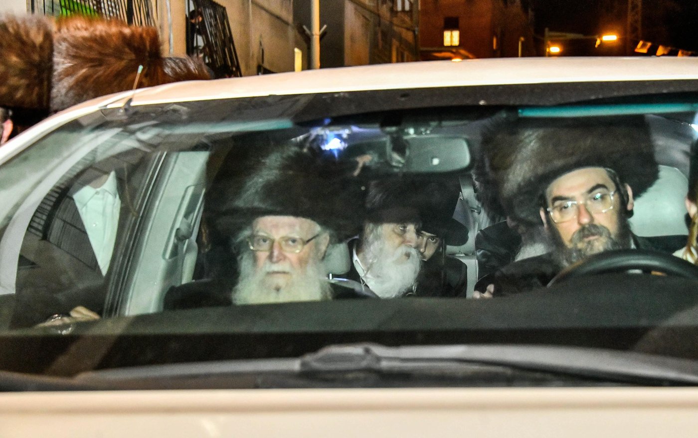 מעמד הבאגלייטען מוצאי יו"ט במחנובקא בעלזא