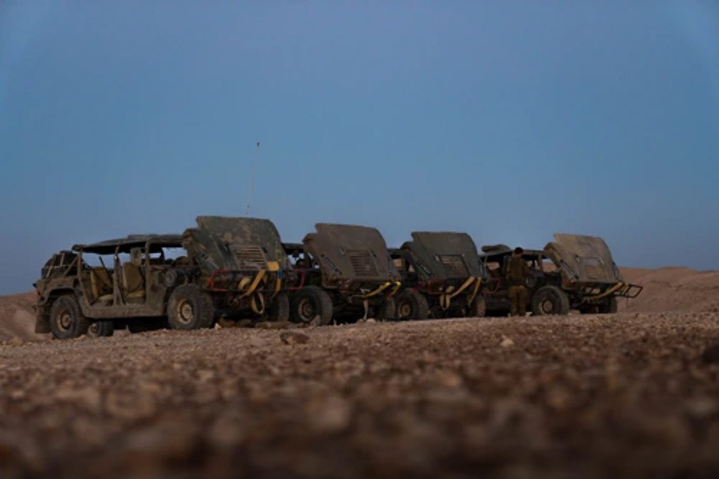 רכבים בשדה הקרב 