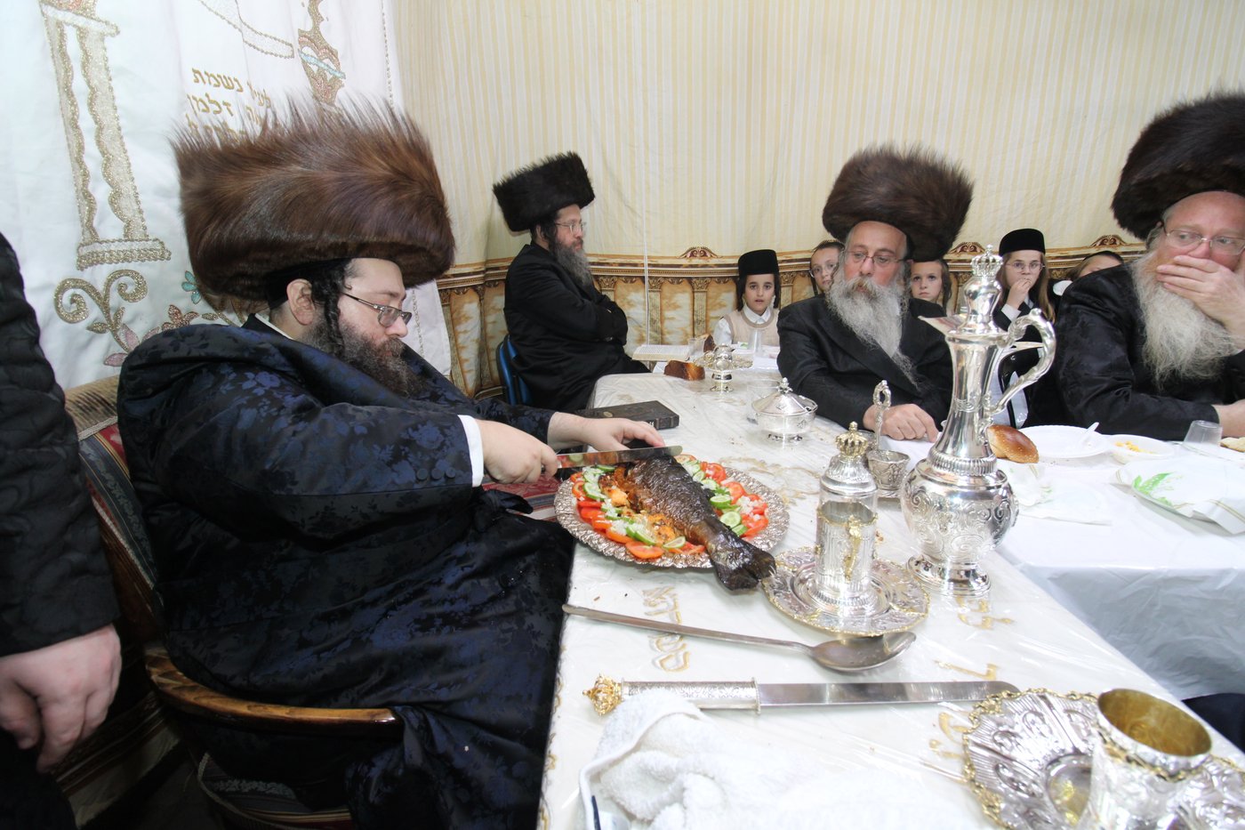 ירח האיתנים בחצה"ק צאנז ז'מיגראד