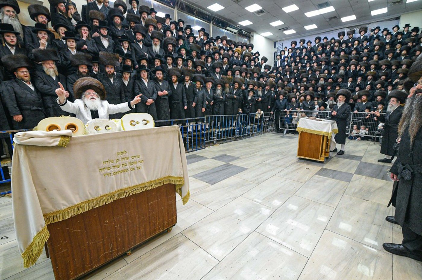 סוכות - הושענא רבה - שמחת תורה, בחצה"ק נדבורנה ירושלים