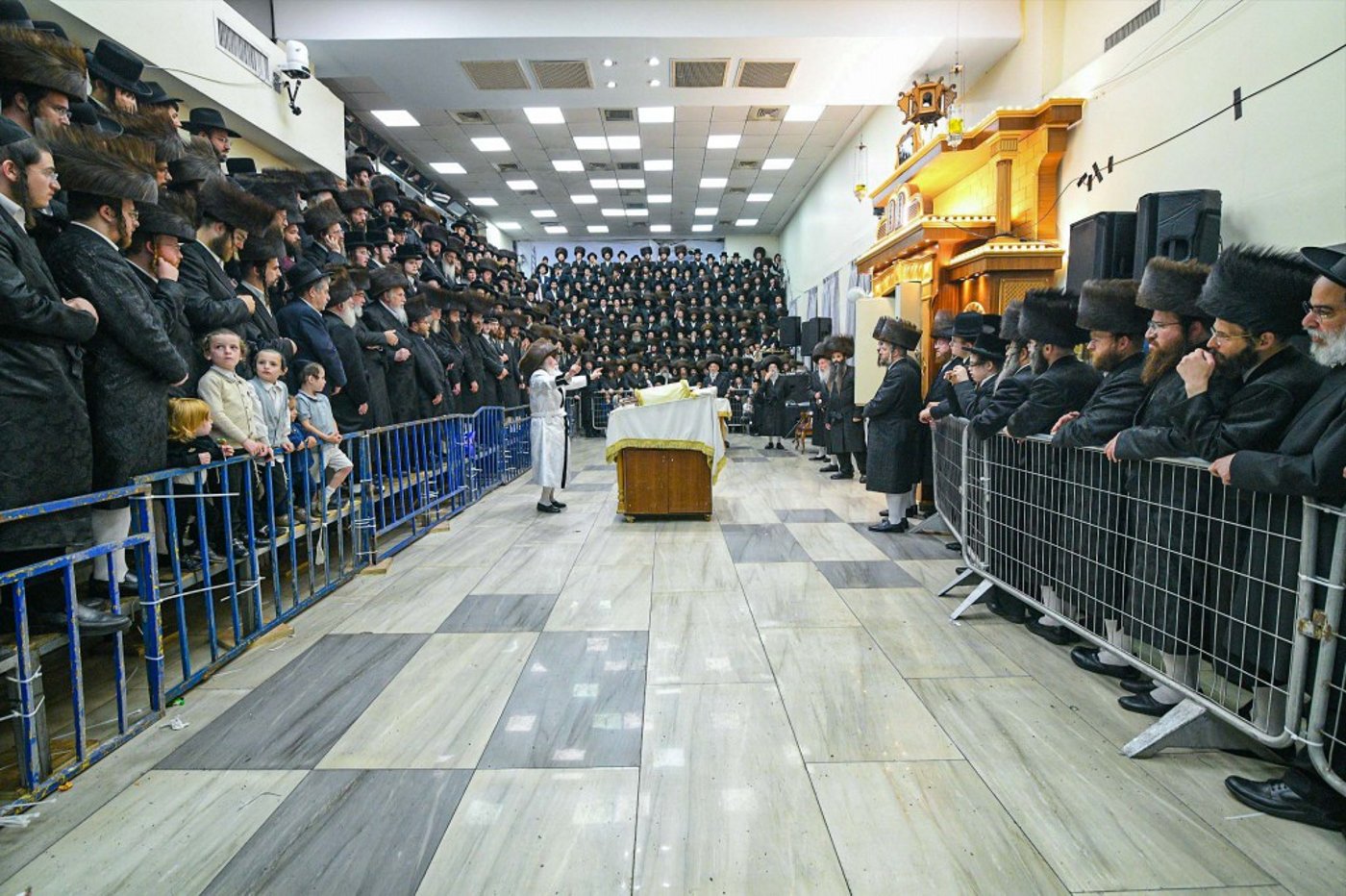 סוכות - הושענא רבה - שמחת תורה, בחצה"ק נדבורנה ירושלים