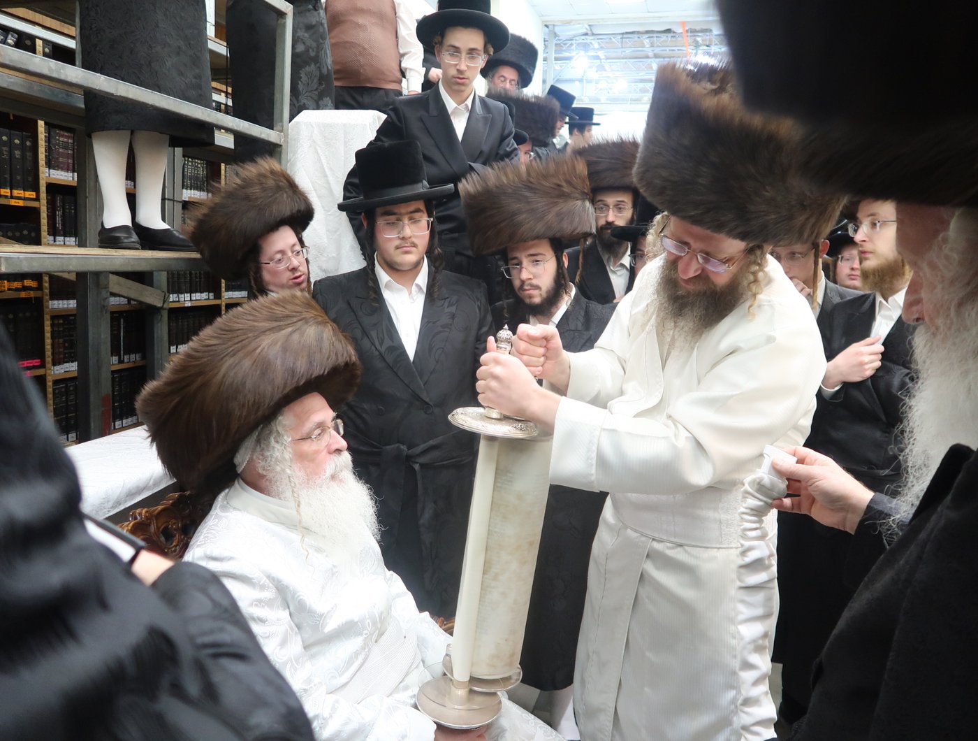 סוכות - הושענא רבה - שמחת תורה, בחצה"ק נדבורנה ירושלים