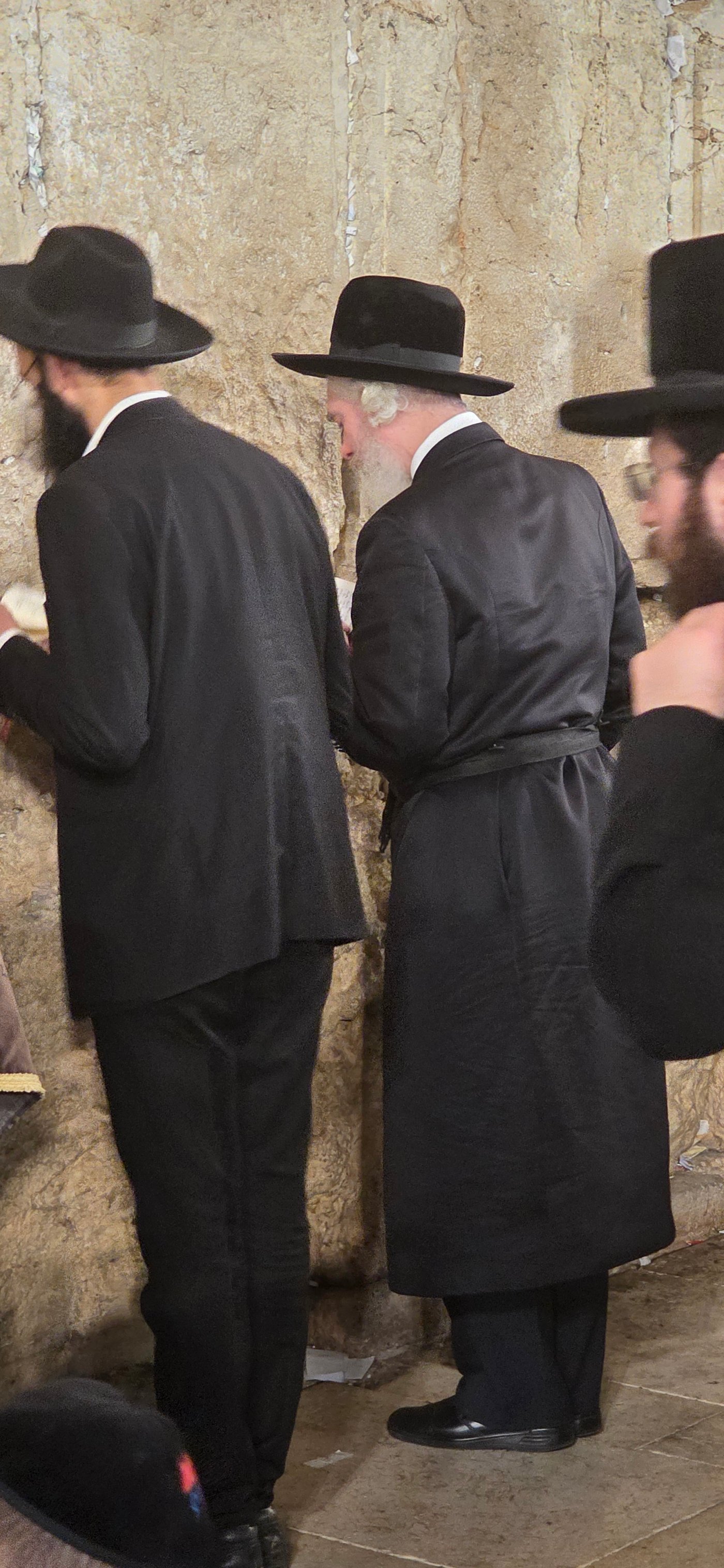 האדמו"ר מלוצק בכותל המערבי