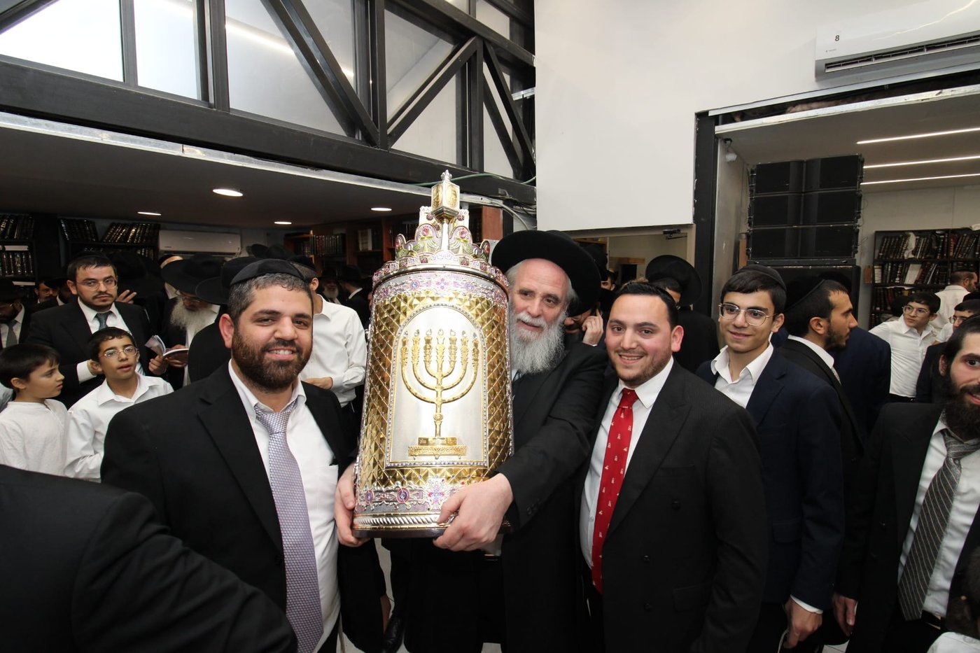 הקפות שניות בקהילה המרכזית בבני ברק