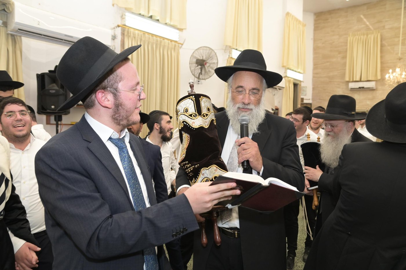 הקפות שניות בישיבת 'שכר שכיר'