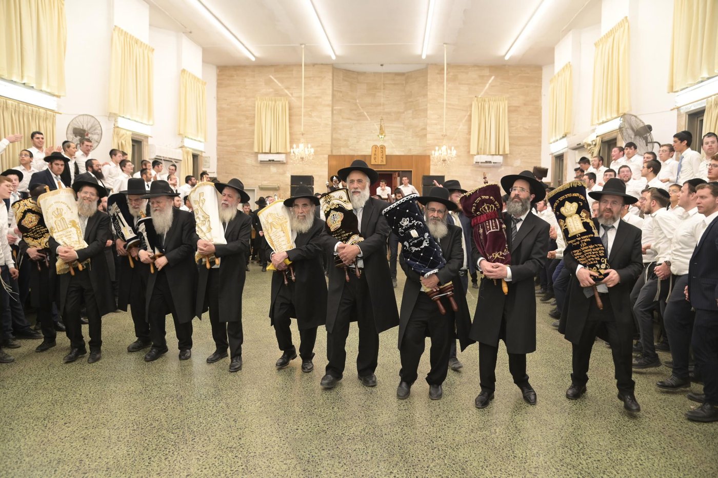 הקפות שניות בישיבת 'שכר שכיר'