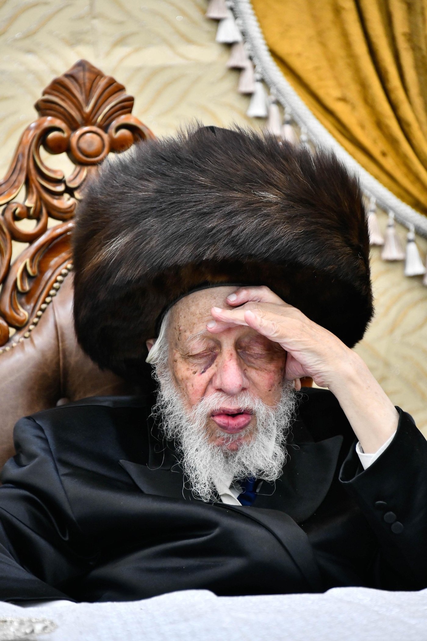 סוכות בחצה"ק קופטשניץ