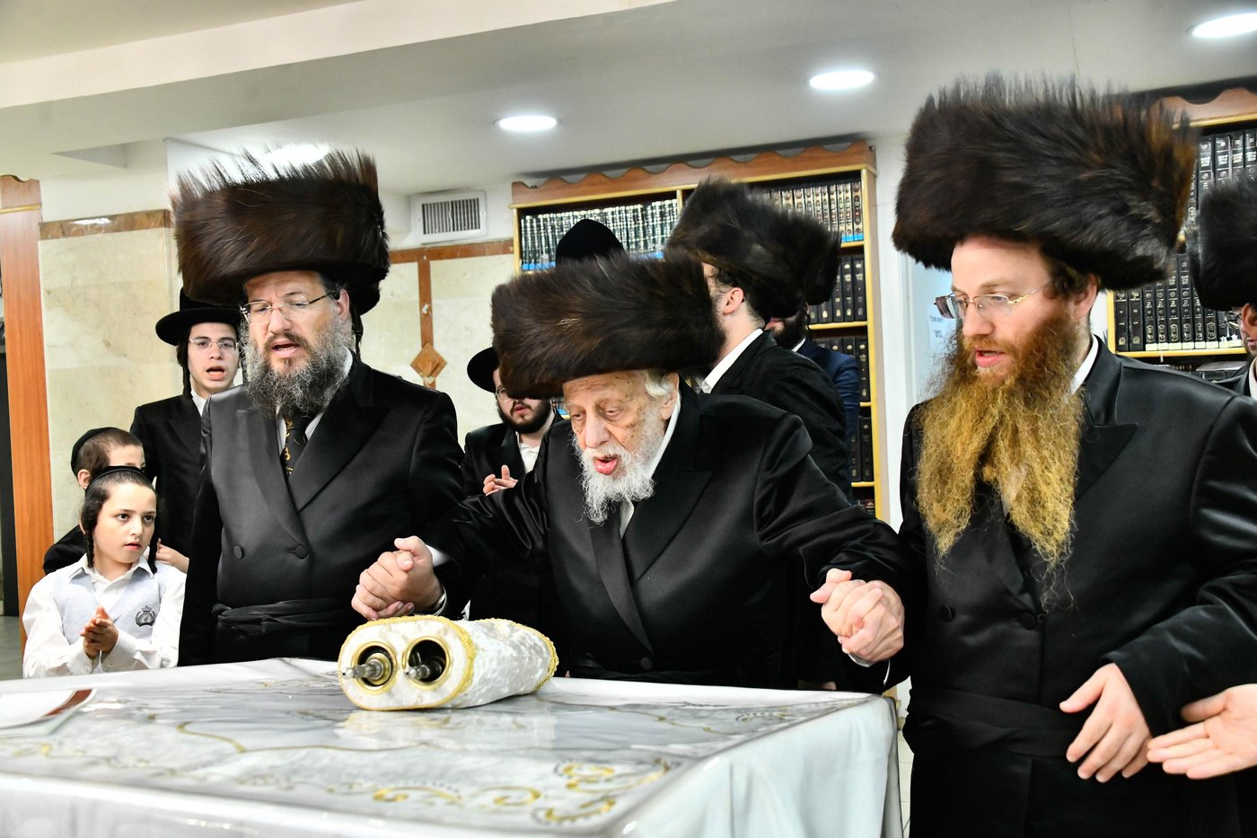 הקפות שניות בחצה"ק קופטשניץ