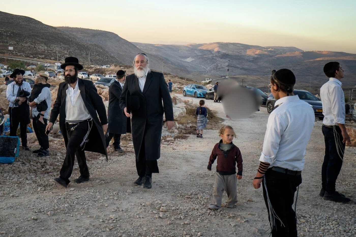 הכנסת ספר תורה במאחז מצפה לאה בבנימין