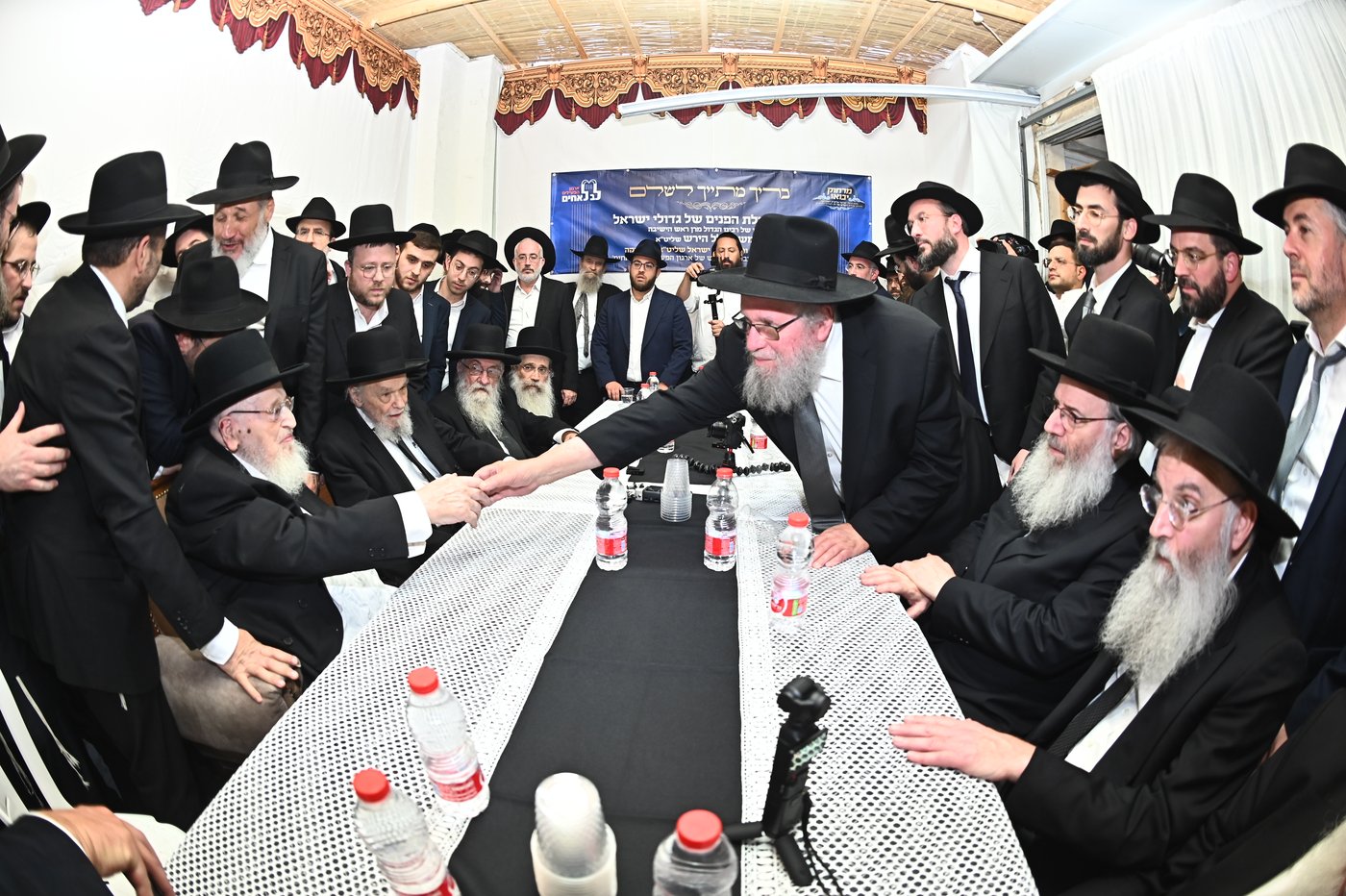 כינוס גדולי הדור בבני ברק