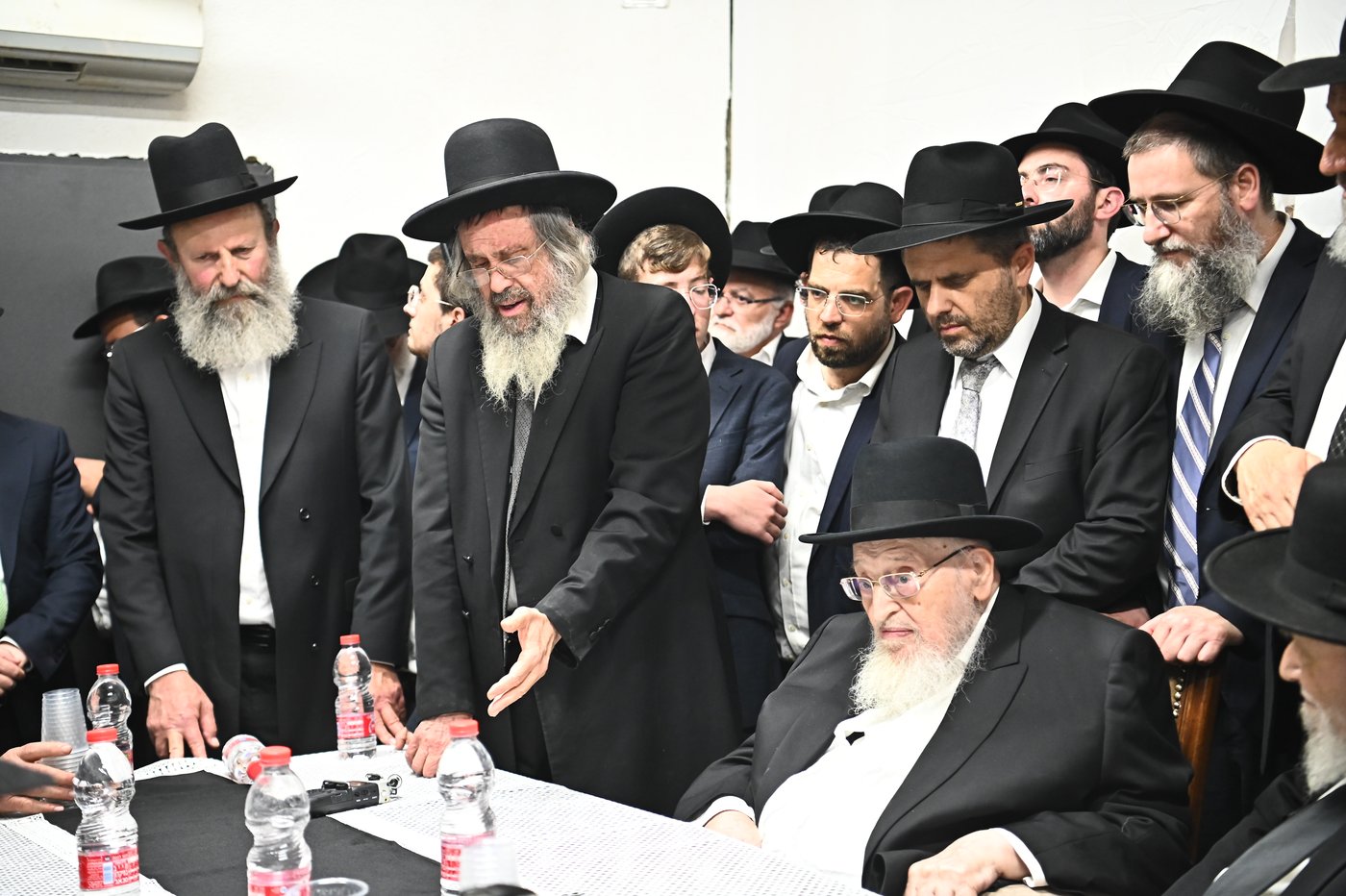 כינוס גדולי הדור בבני ברק