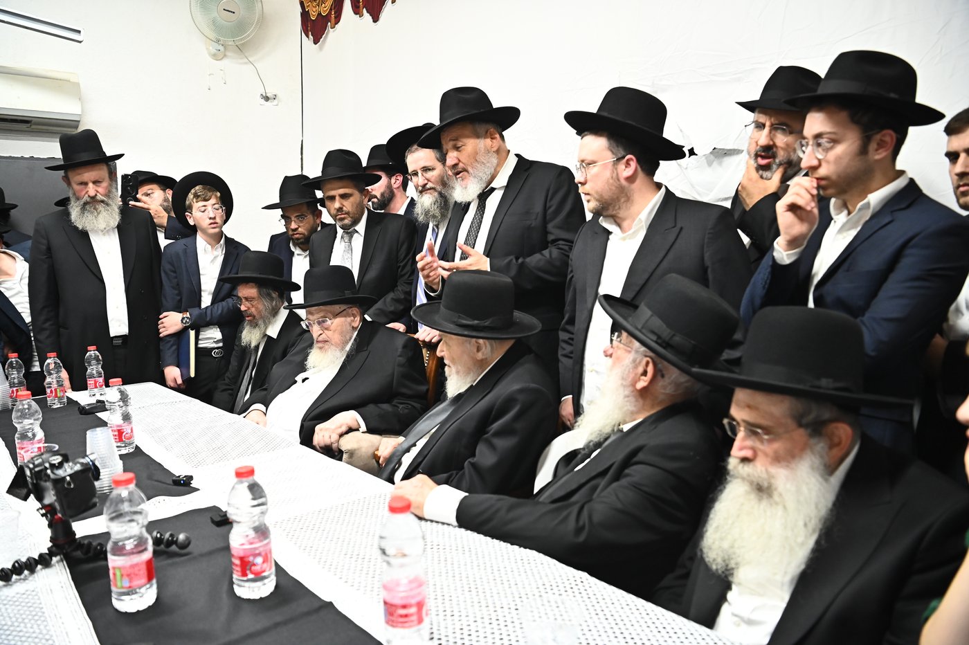 כינוס גדולי הדור בבני ברק