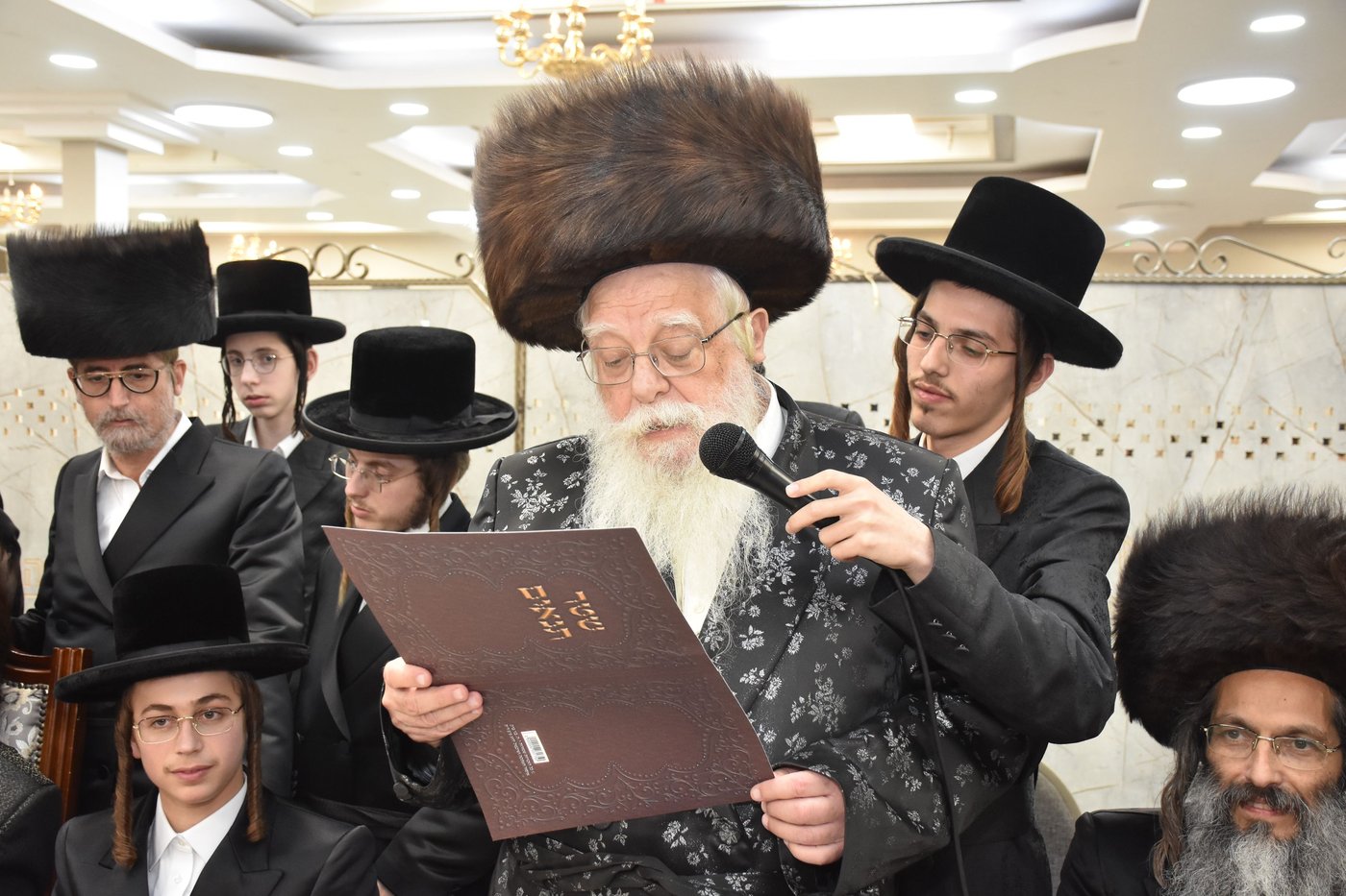 שמחת התנאים בחצרות נדבורנה - נאראל - זוועהיל - שאץ ויזניץ 