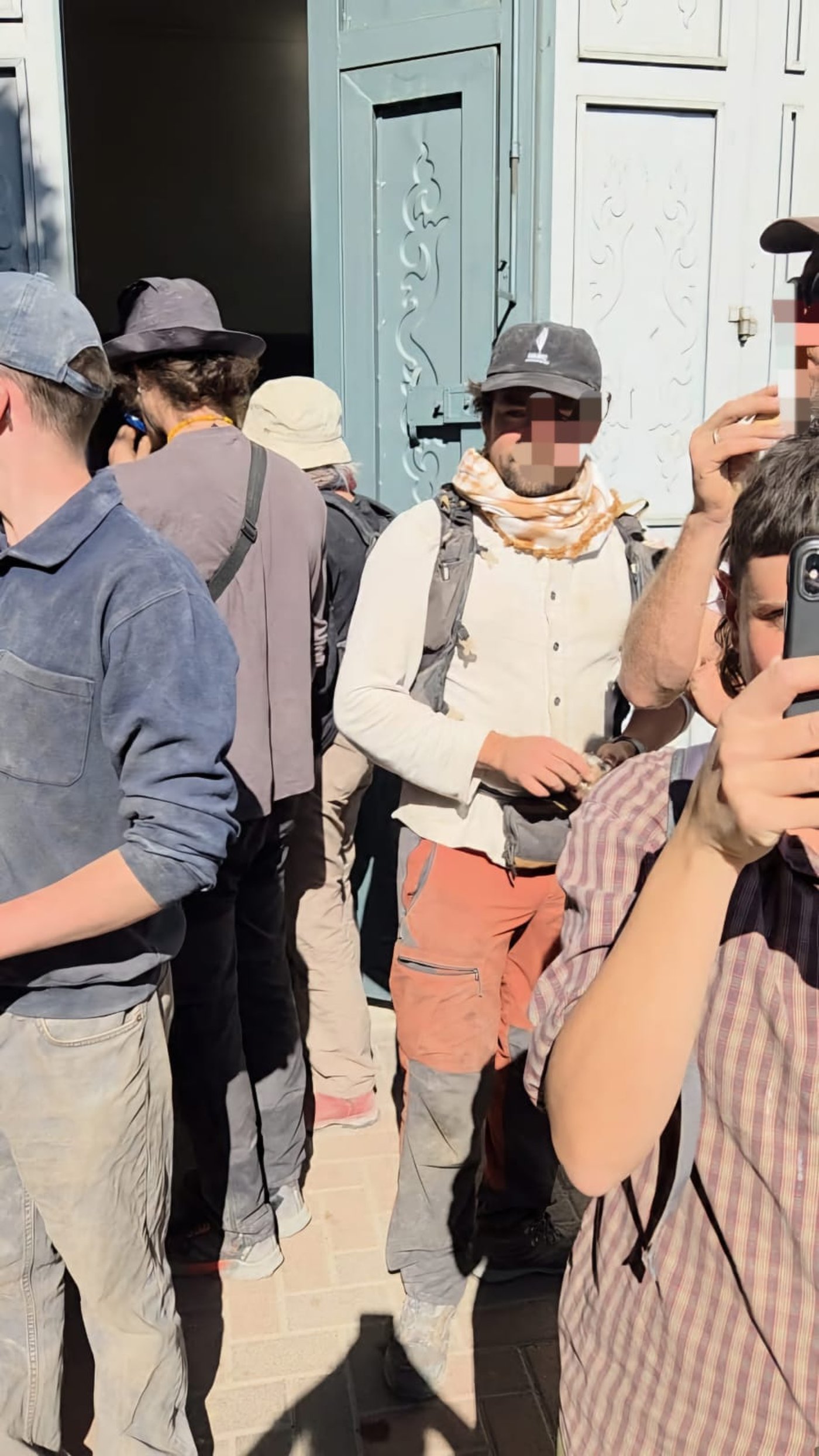 אנרכיסטים החוצה