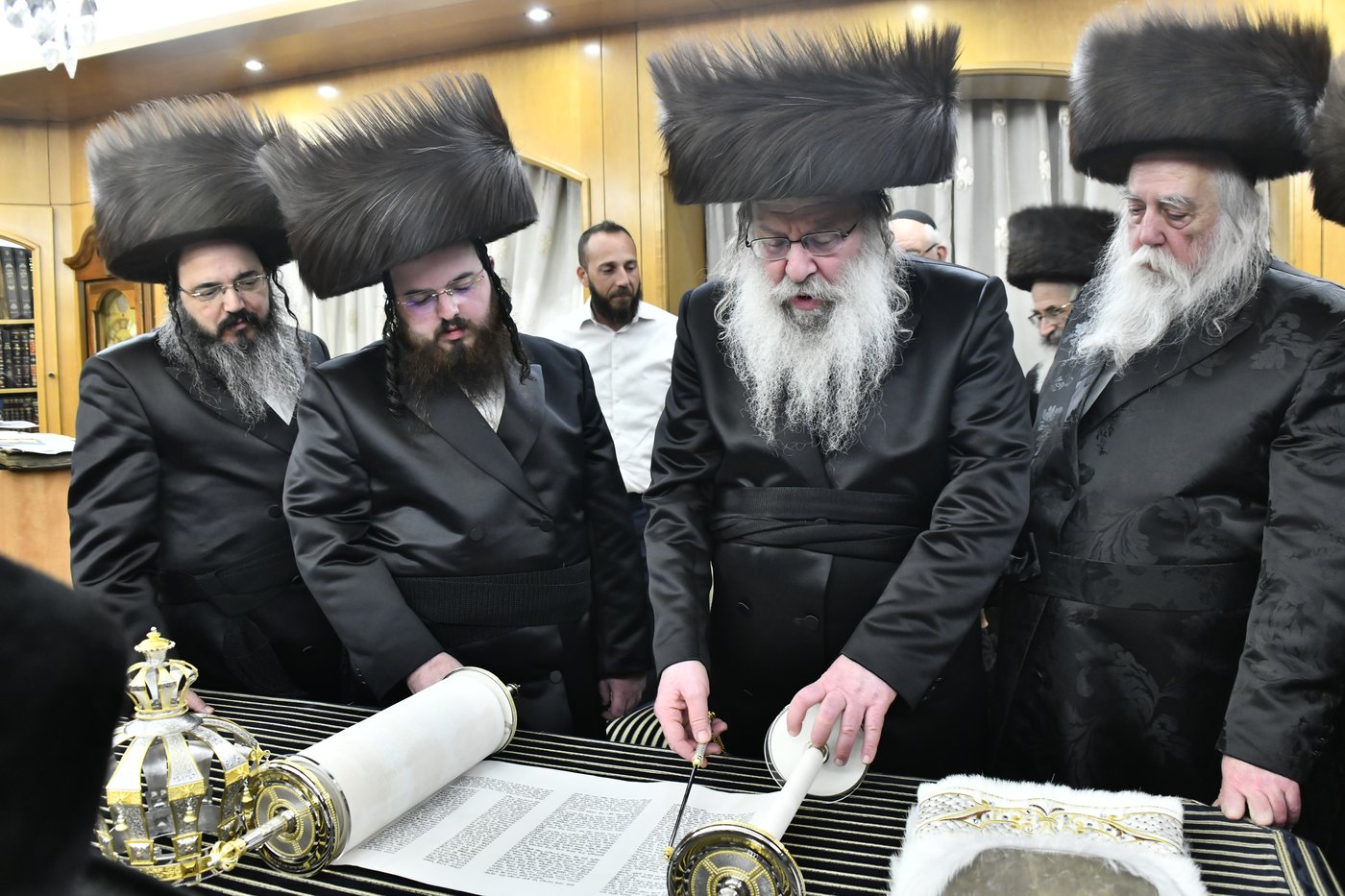 הכנסת ס"ת בנדבורנה