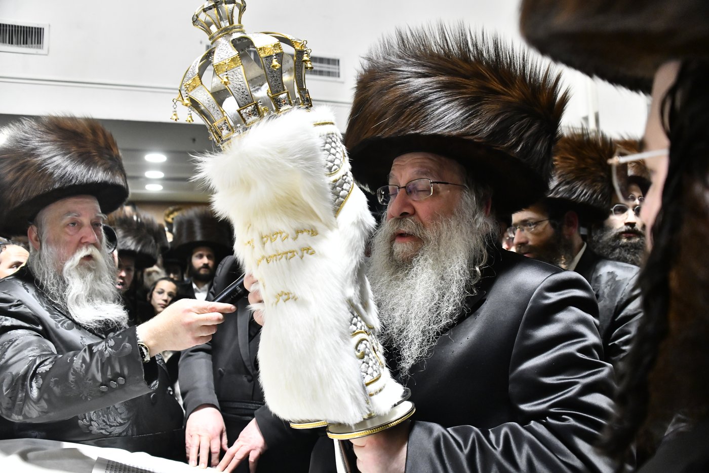 הכנסת ס"ת בנדבורנה